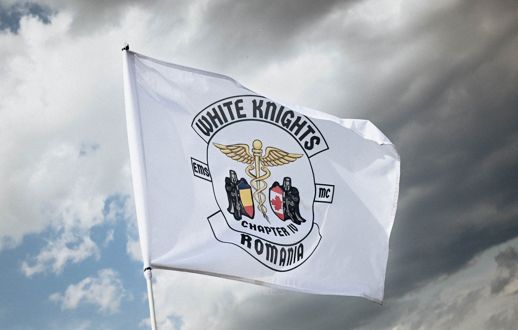 White Knights – 99% lumină